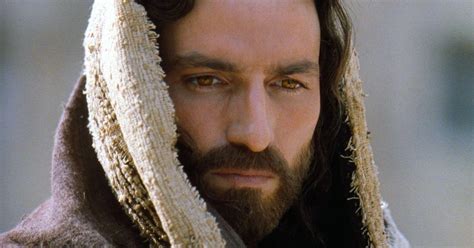 who starred in passion of the christ